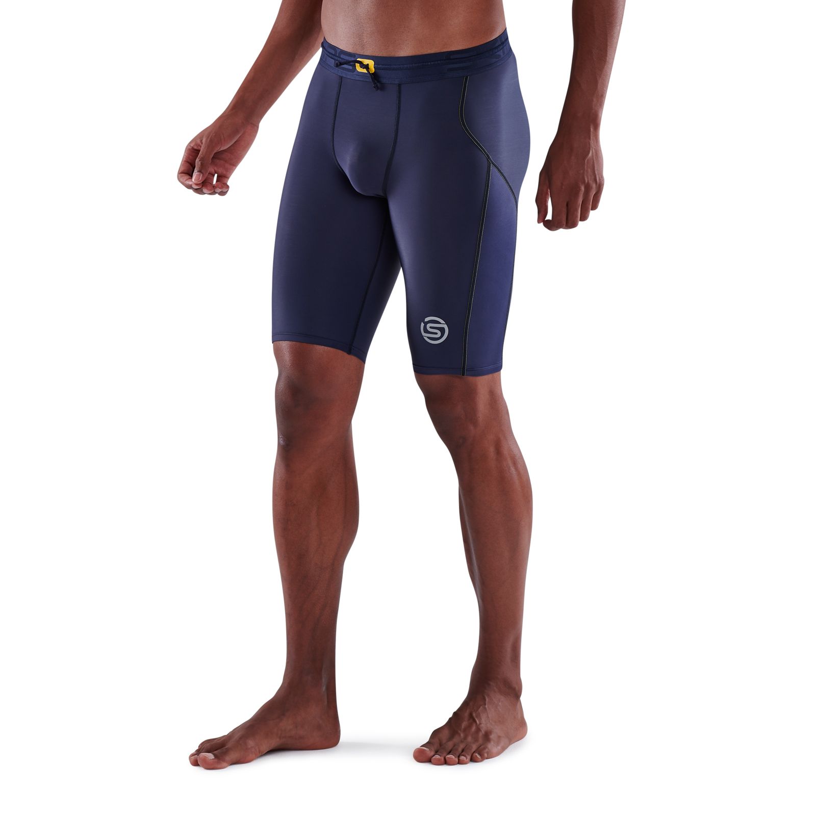 SKINS DNAmic MEN's COMPRESSION HALF TIGHTS XS, Men's Fashion, Activewear on  Carousell